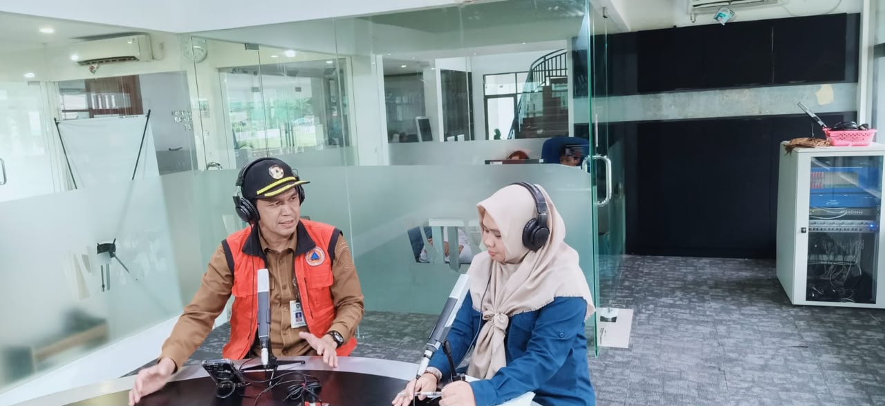 KALAKSA BPBD KEPRI JADI NARASUMBER DIALOG KENTONGAN RRI, BAHAS ANCAMAN BENCANA DAN KEWASPADAAN MENGHADAPI PERUBAHAN CUACA